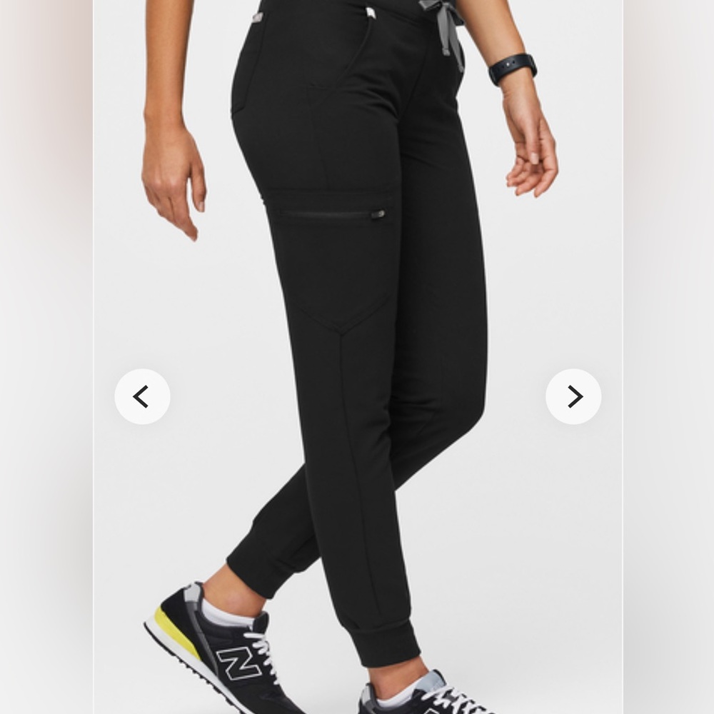 COPY - Figs Jogger style scrub pants